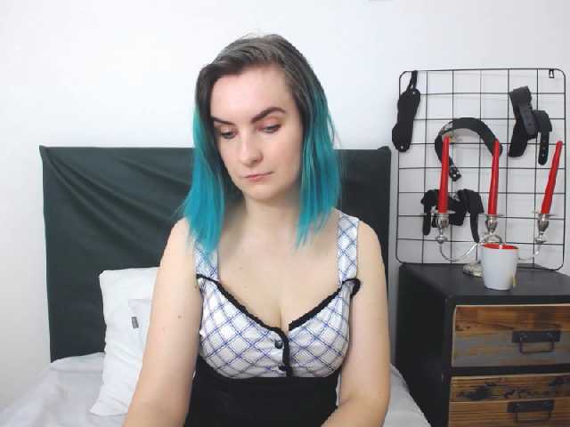 Скриншоты трансляции LaylaShow