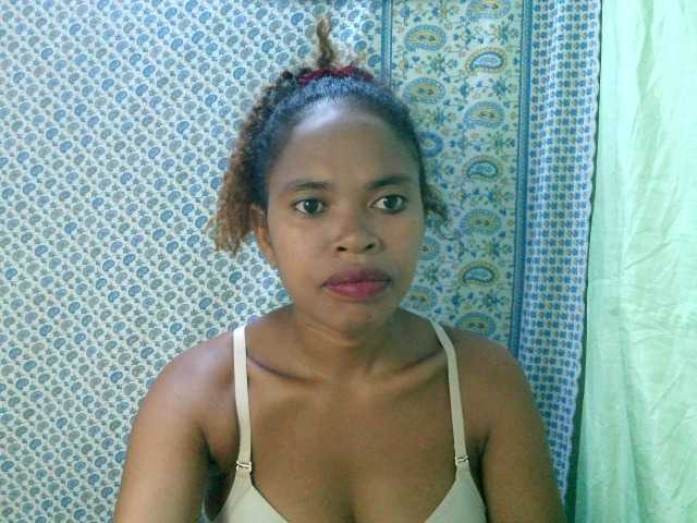 ­Собираем мне на хорошую камеру.