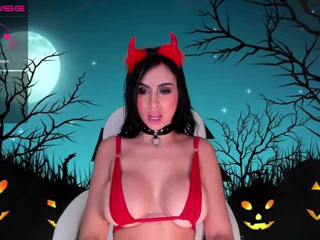 Скриншоты трансляции LeahJones
