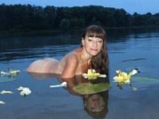 Эротический видеочат ledyvampp