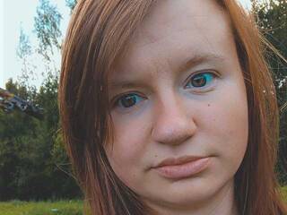 Эротический видеочат Leenakene