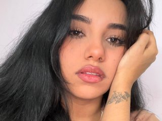 Эротический видеочат LennahDavies