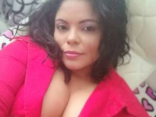 Эротический видеочат soffia_85