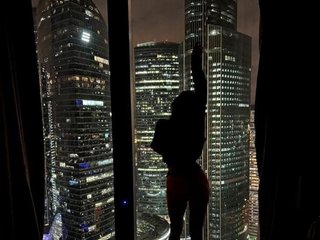 Эротический видеочат LerochkaaaaA