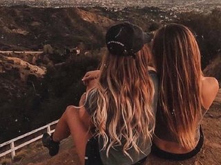 Эротический видеочат LesbianTasty1