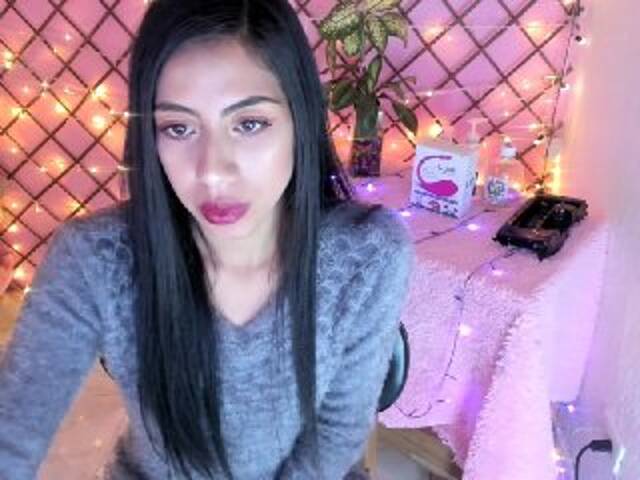 Скриншоты трансляции lexiAraujos