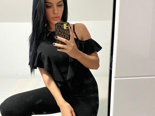 Эротический видеочат LeyaCass