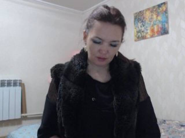 Скриншоты трансляции Leyla-Smile17