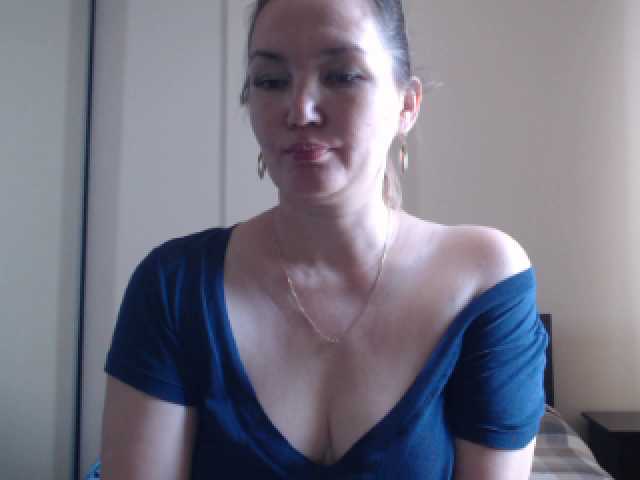 Скриншоты трансляции Leyla-Smile17