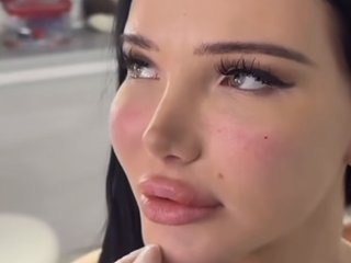 Эротический видеочат Marinee099