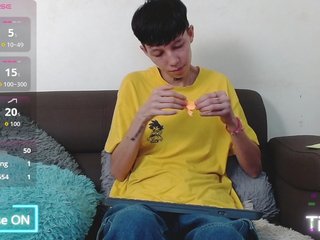 Эротический видеочат LiamBrown09