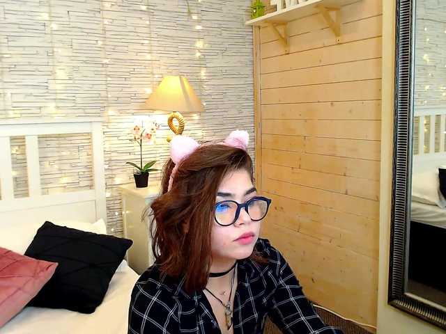 Скриншоты трансляции Like-Lucy