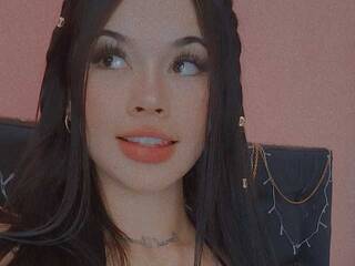 Эротический видеочат Lili-James