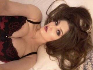 Эротический видеочат Ayelen