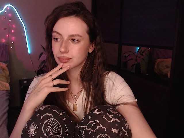 Скриншоты трансляции Lilijily