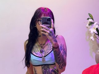 Эротический видеочат Lilithmorningstar