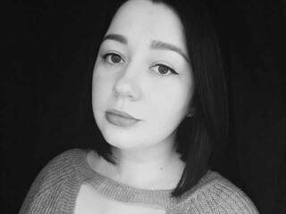 Эротический видеочат LillieCunnin