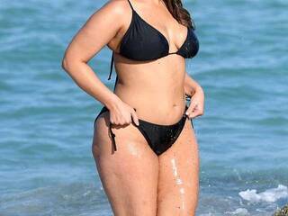 Эротический видеочат LillyCollinss