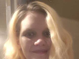 Эротический видеочат Hissexylilbaddie