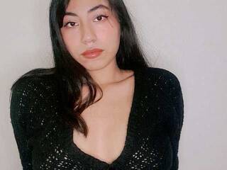 Эротический видеочат Lilsayur