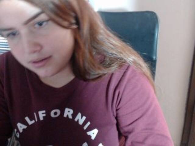 Скриншоты трансляции lily-stone