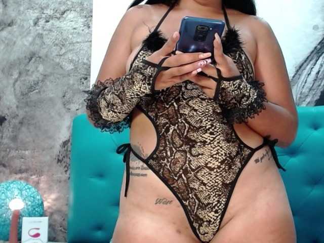 Скриншоты трансляции lindasanchez