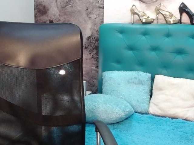 Скриншоты трансляции lindasanchez