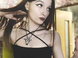 Эротический видеочат Lindsay-Evans