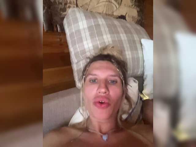 Скриншоты трансляции LisaAlisa032