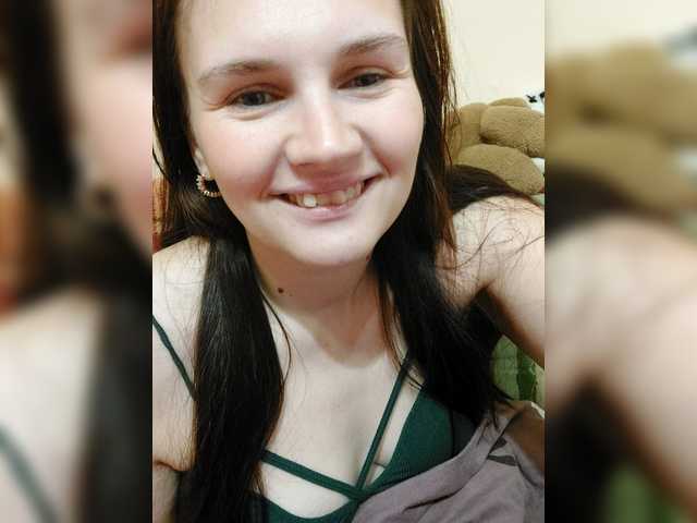 Скриншоты трансляции LisaLovHoney