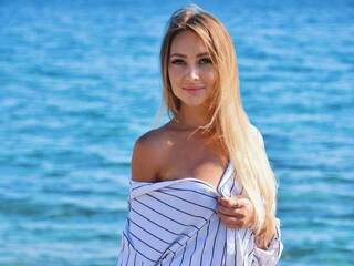 Эротический видеочат LisaMorison