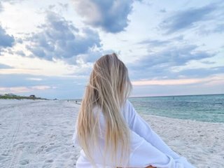 Эротический видеочат LittleBarbieJ