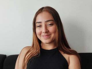 Эротический видеочат littlepaty