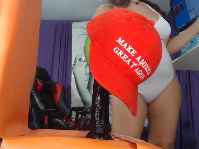 Скриншоты трансляции LiveKiss