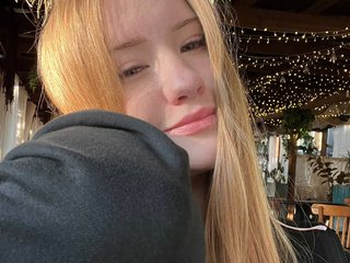 Эротический видеочат LizethHanry