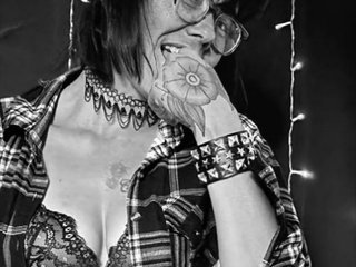 Эротический видеочат Lizziestar69