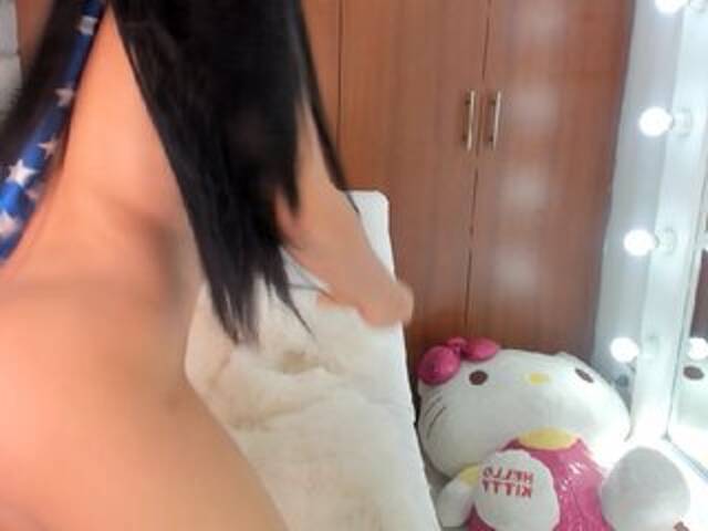 Скриншоты трансляции LizzTayler