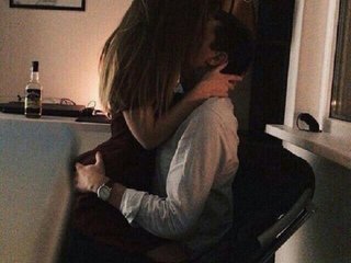 Эротический видеочат LizzyandTommy