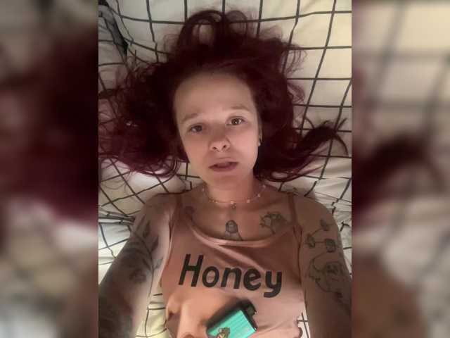Скриншоты трансляции lolabunny