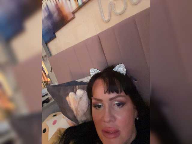 Скриншоты трансляции Lolaley13