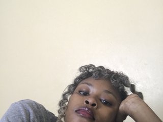 Эротический видеочат LolaMyst