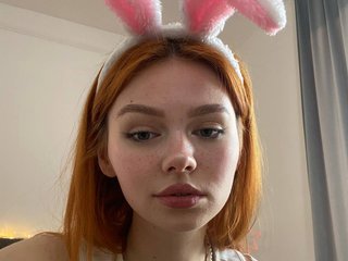 Эротический видеочат LolaRedBunny