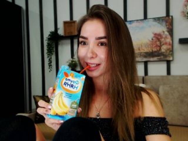 Скриншоты трансляции LollyurVirgin