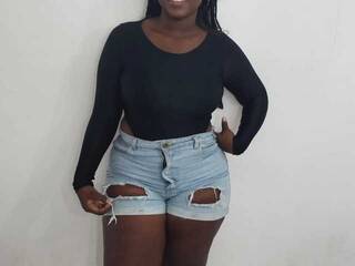 Эротический видеочат LorenaSaenz