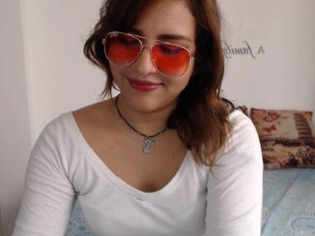 Скриншоты трансляции lorirussell