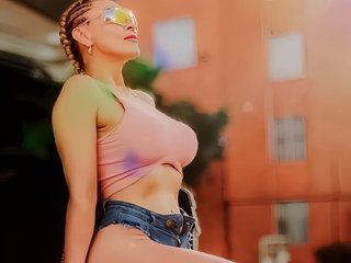 Эротический видеочат louise-Mikk