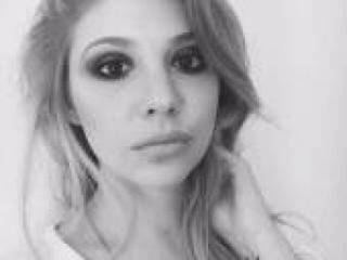 Эротический видеочат lovebruin33