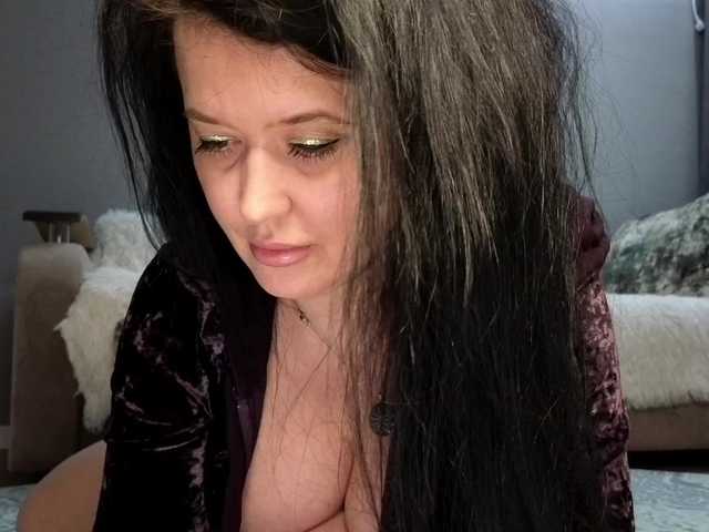 Скриншоты трансляции LoveCatsuit