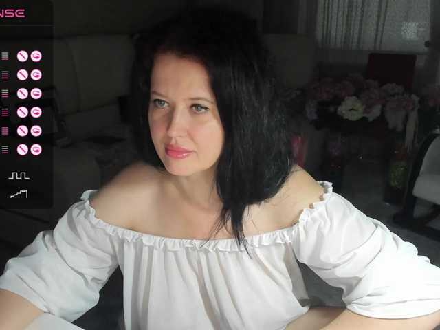 Скриншоты трансляции LoveCatsuit