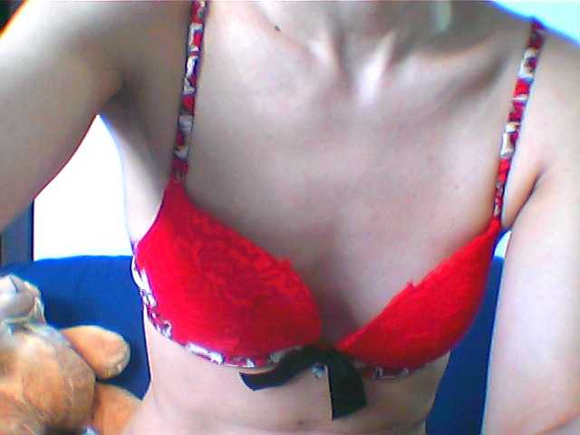 Скриншоты трансляции LovelyBlond
